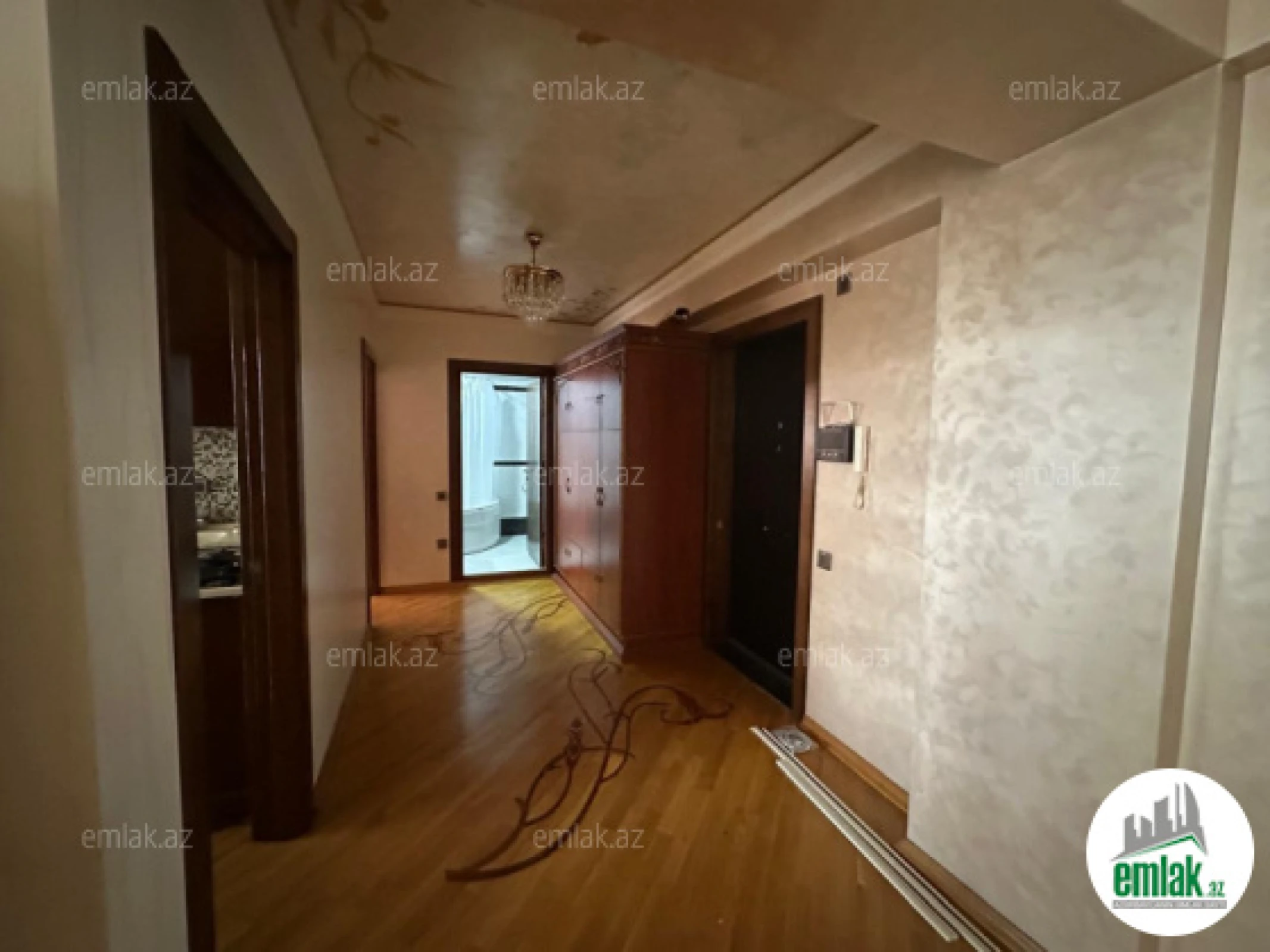 Satılır 2 otaqlı yeni tikili 75 m²
