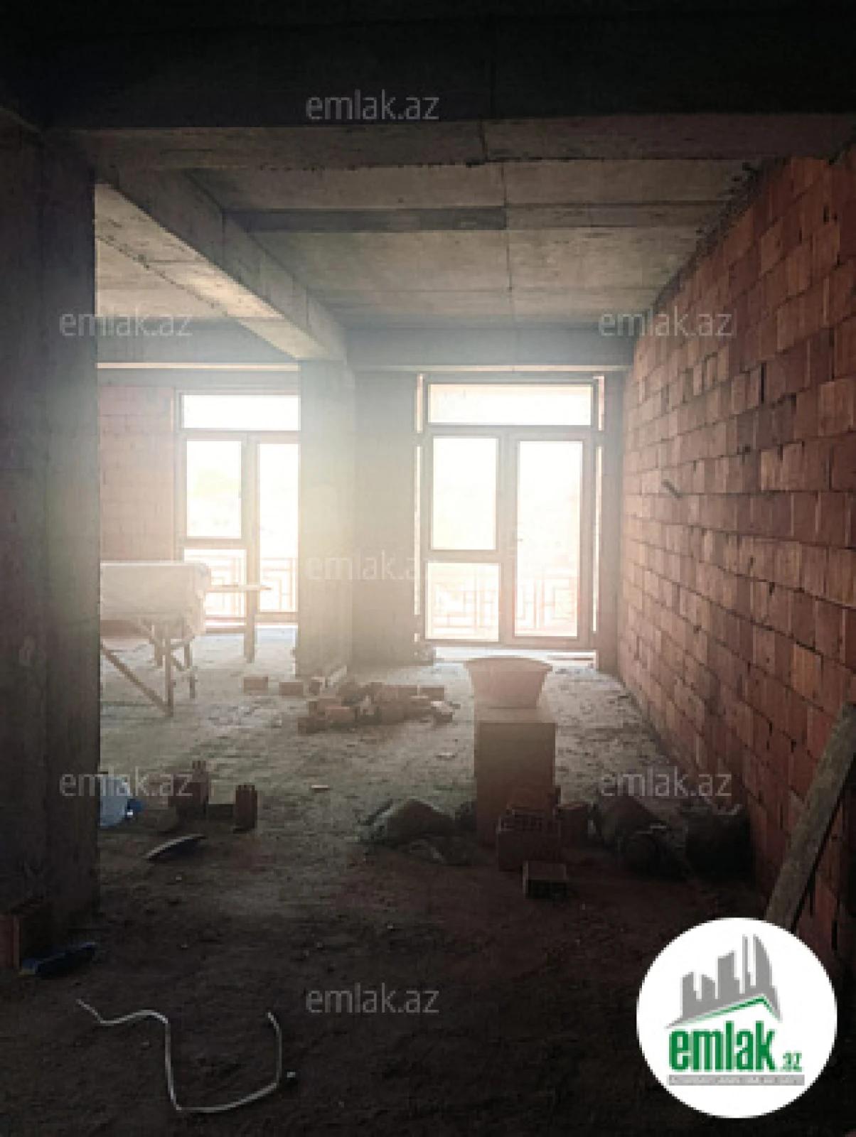 Satılır 3 otaqlı yeni tikili 95 m²