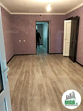 Satılır 3 otaqlı köhnə tikili 75 m²