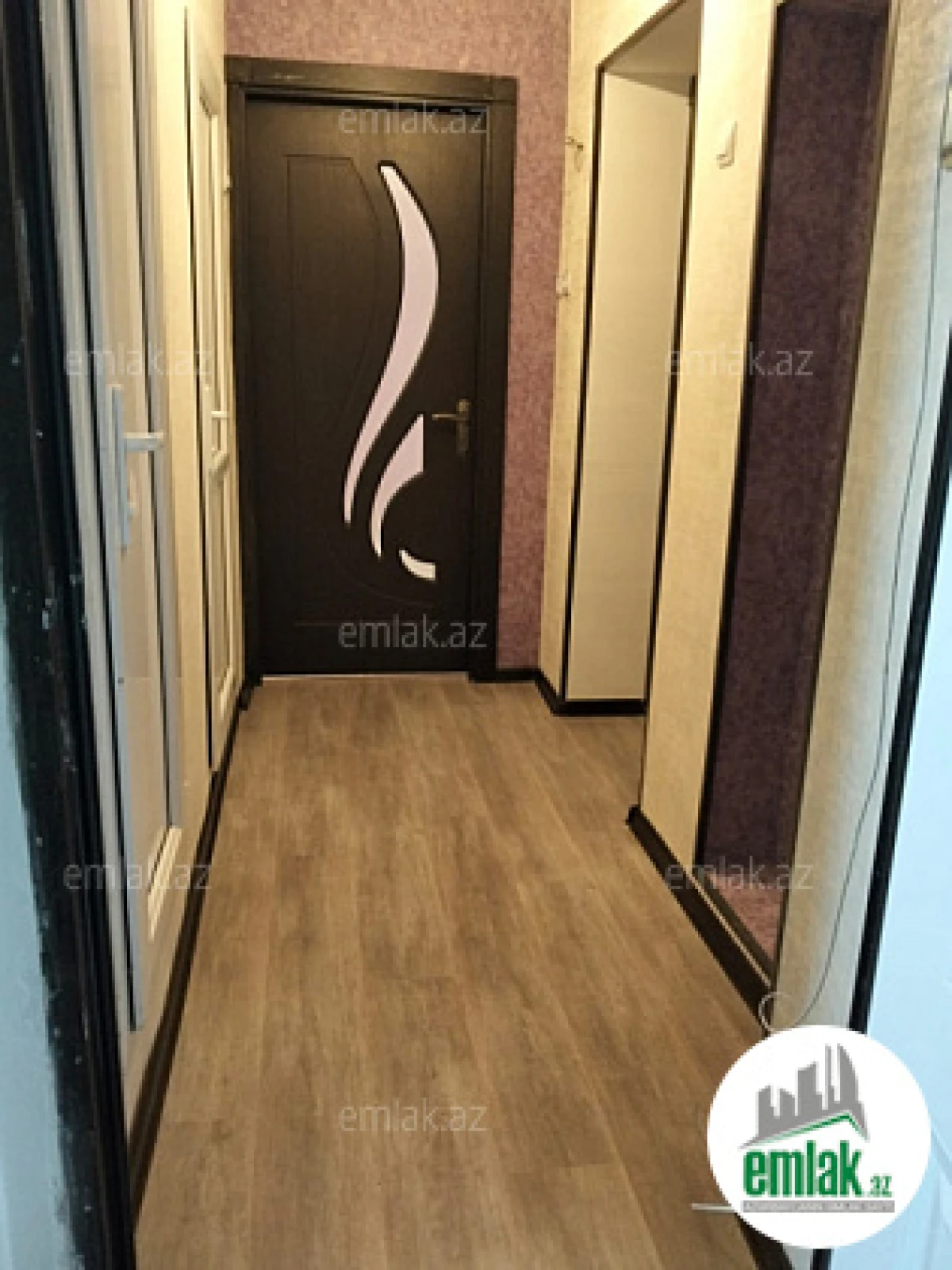 Satılır 3 otaqlı köhnə tikili 75 m²