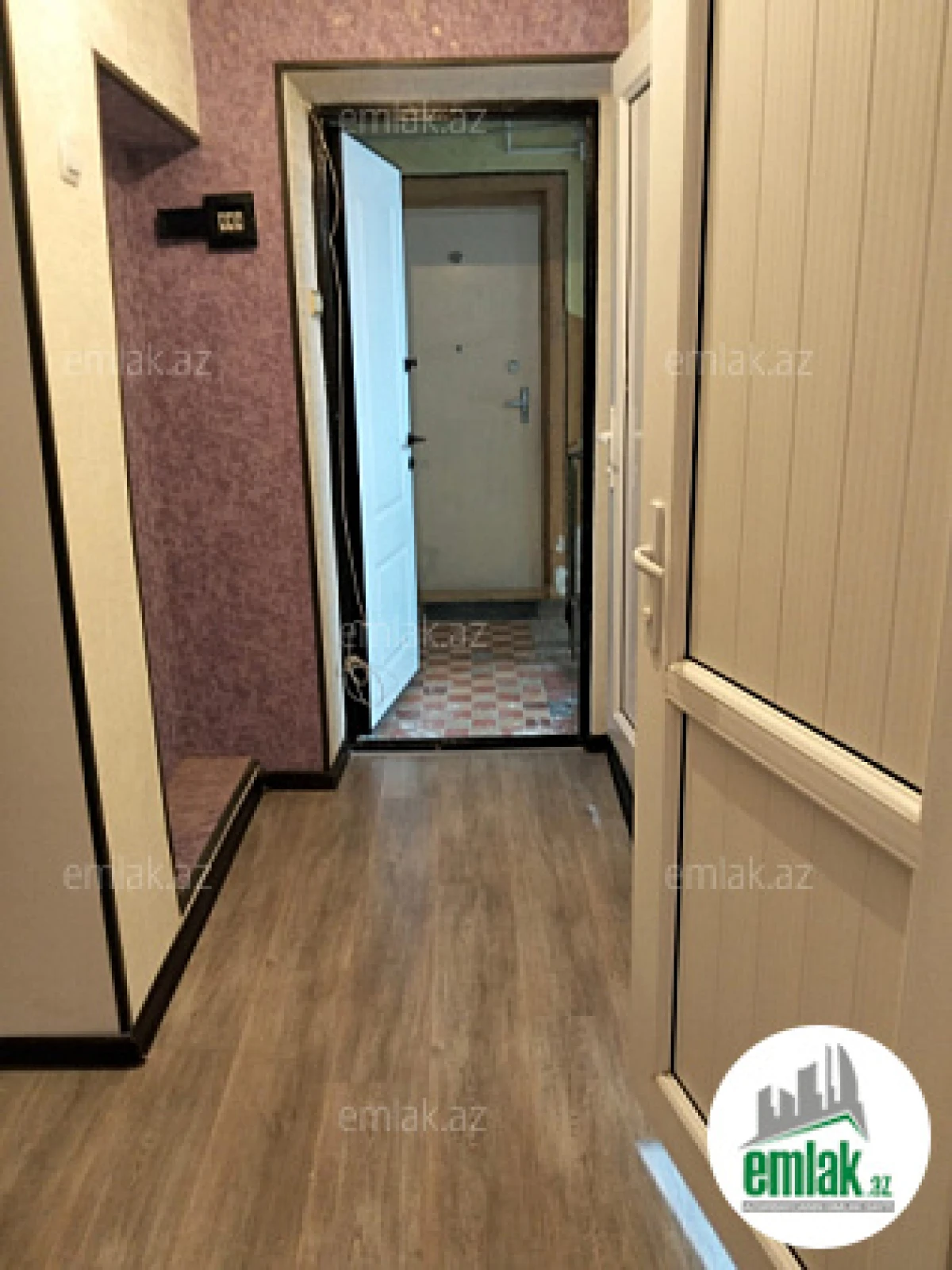 Satılır 3 otaqlı köhnə tikili 75 m²
