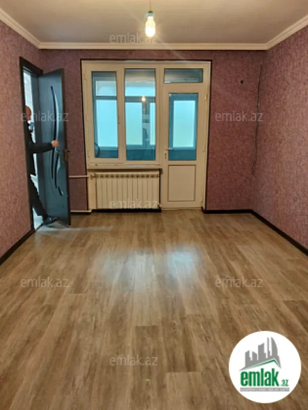 Satılır 3 otaqlı köhnə tikili 75 m²