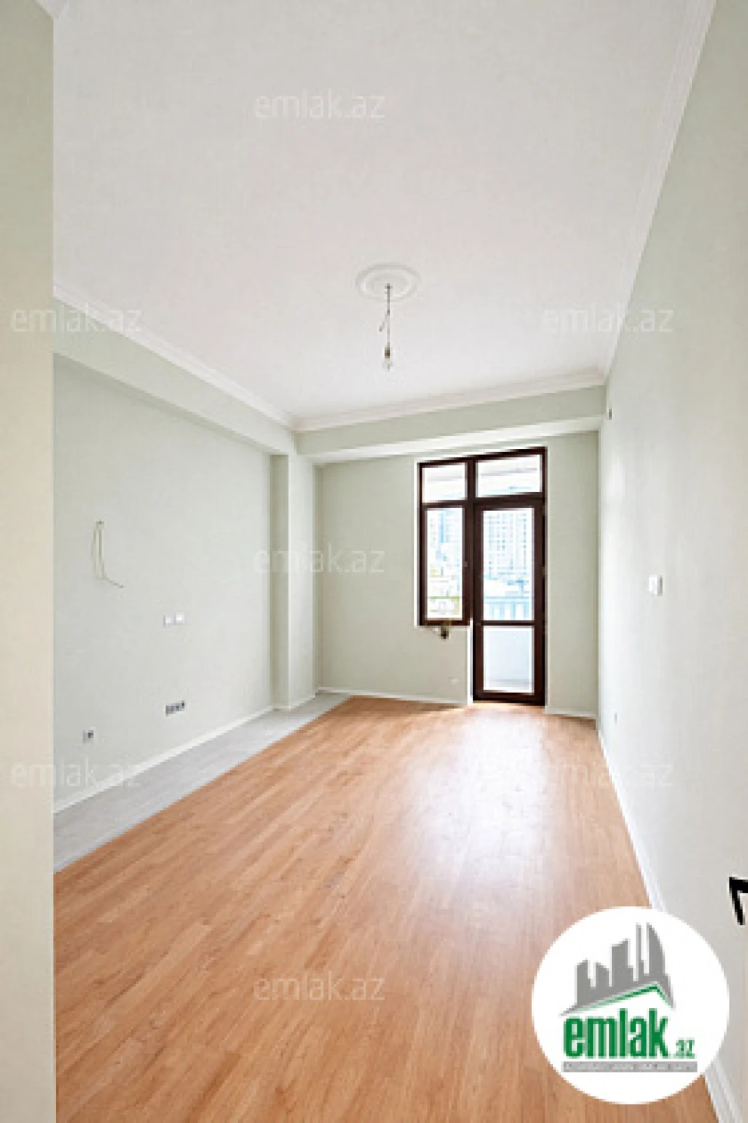 Satılır 2 otaqlı yeni tikili 80 m²