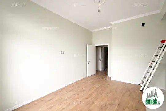 Satılır 2 otaqlı yeni tikili 80 m²