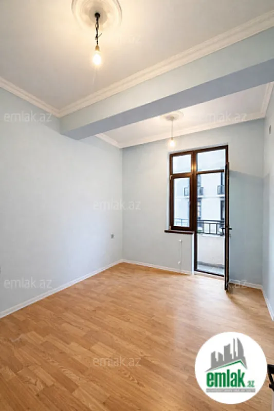 Satılır 2 otaqlı yeni tikili 80 m²