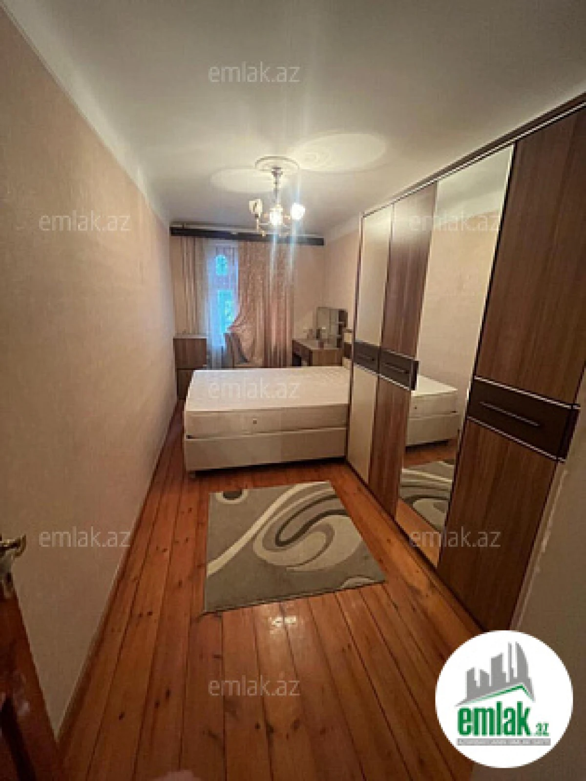 Satılır 2 otaqlı köhnə tikili 45 m²