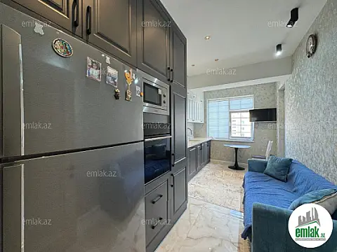 Satılır 3 otaqlı yeni tikili 130 m²