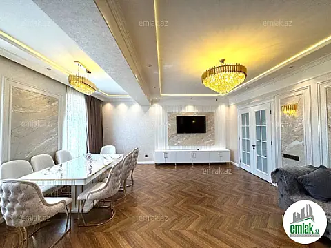 Satılır 3 otaqlı yeni tikili 130 m²