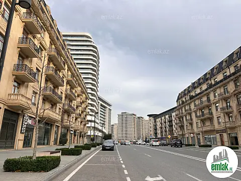Satılır 4 otaqlı yeni tikili 170 m²