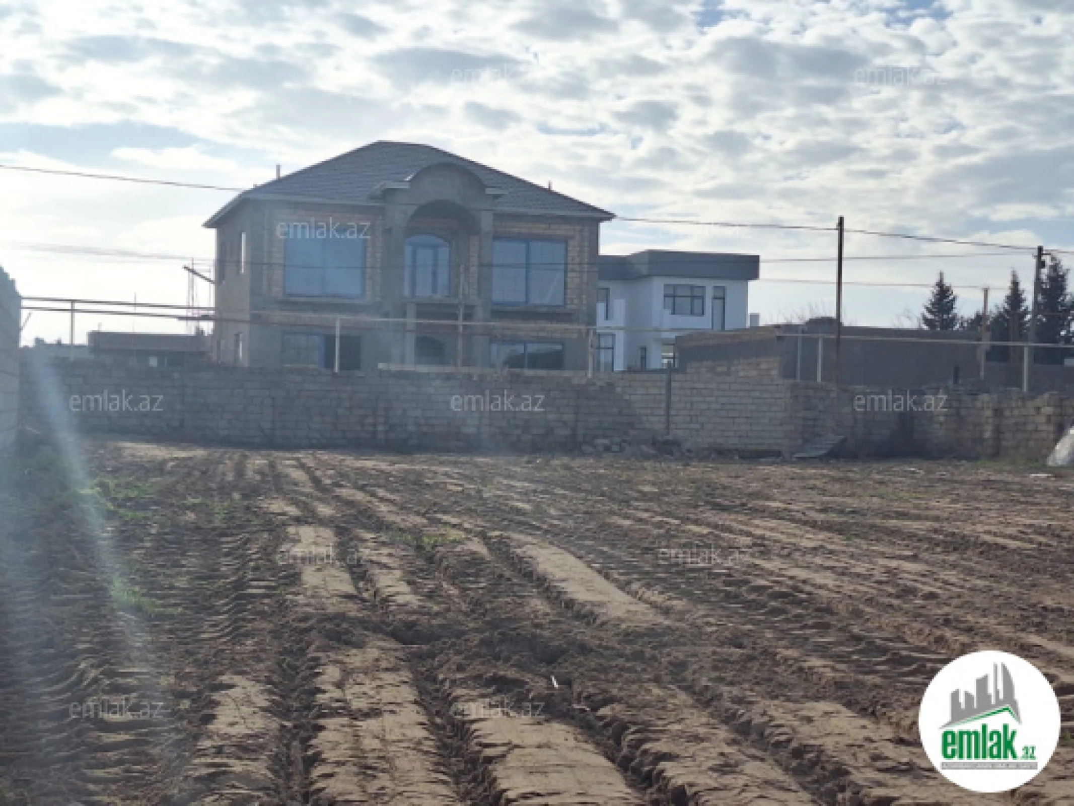 Satılır torpaq sahəsi 12 m²