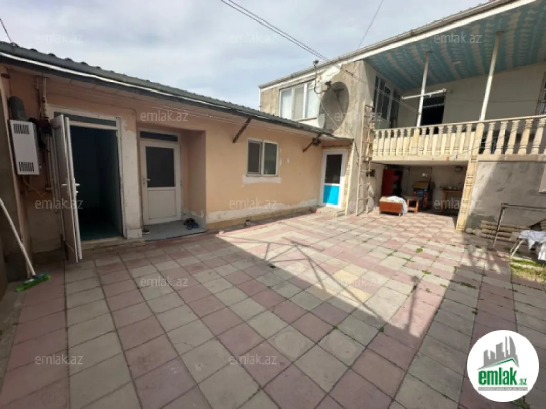Satılır 3 otaqlı həyət evi 130 m²