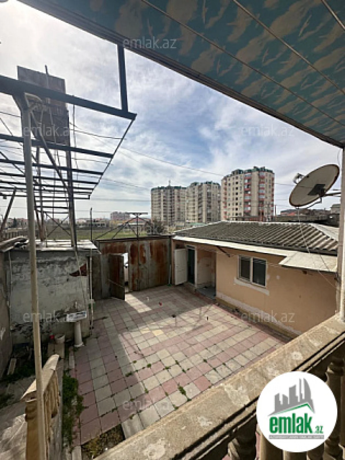Satılır 3 otaqlı həyət evi 130 m²