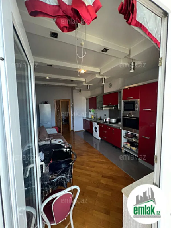 Satılır 3 otaqlı yeni tikili 145 m²