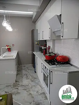 Satılır 3 otaqlı yeni tikili 105 m²