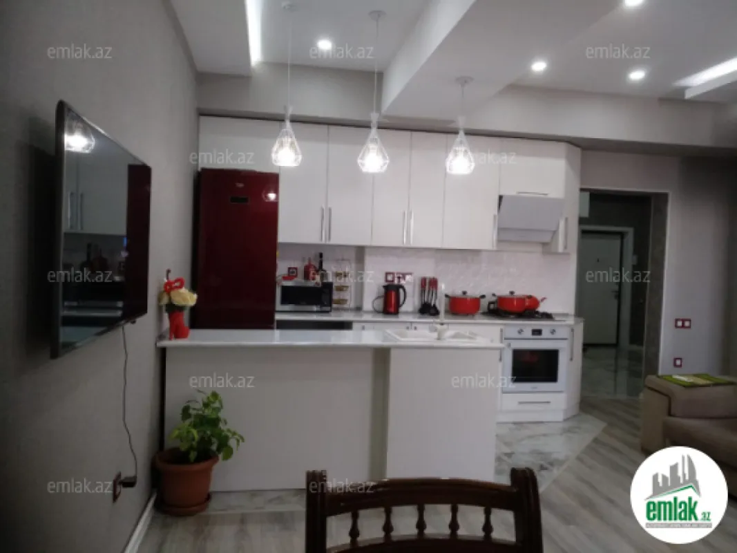 Satılır 3 otaqlı yeni tikili 105 m²