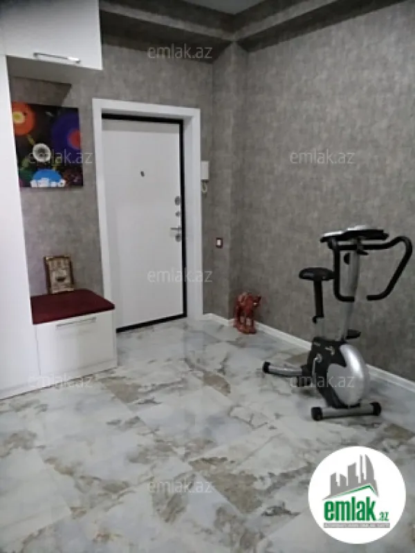 Satılır 3 otaqlı yeni tikili 105 m²