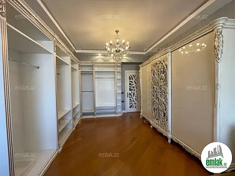 Satılır 4 otaqlı yeni tikili 240 m²