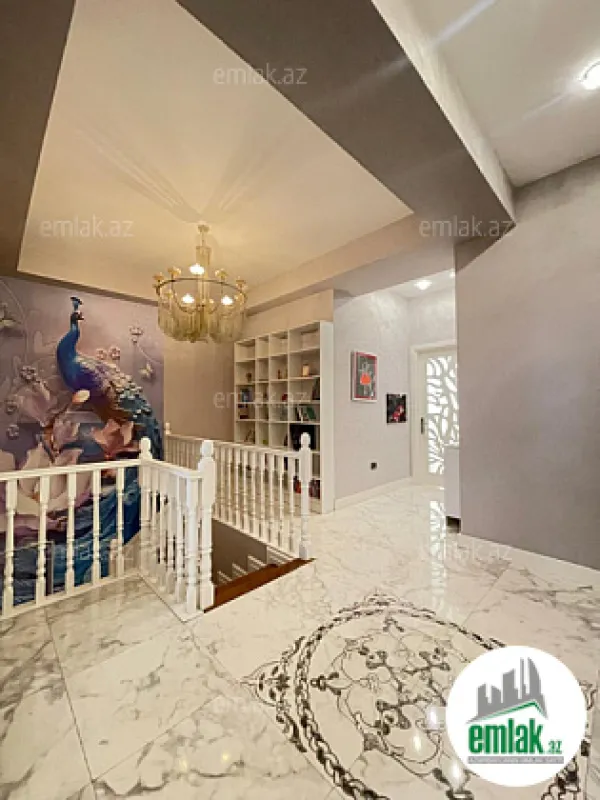 Satılır 4 otaqlı yeni tikili 240 m²