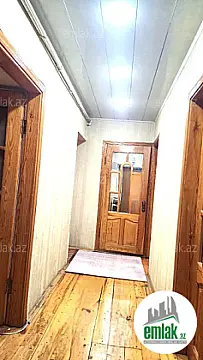 Satılır 4 otaqlı köhnə tikili 110 m²