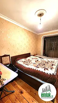 Satılır 4 otaqlı köhnə tikili 110 m²