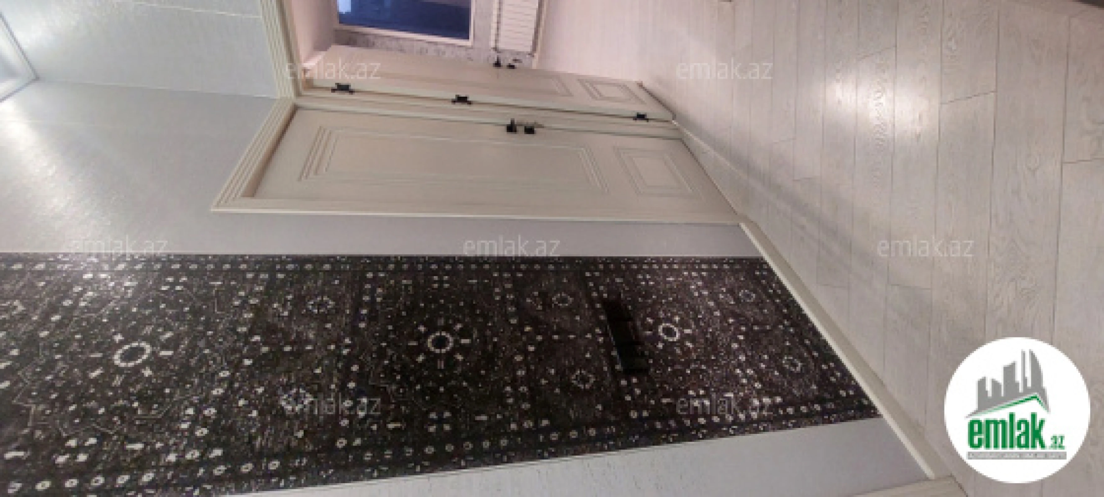 Satılır 3 otaqlı köhnə tikili 90 m²