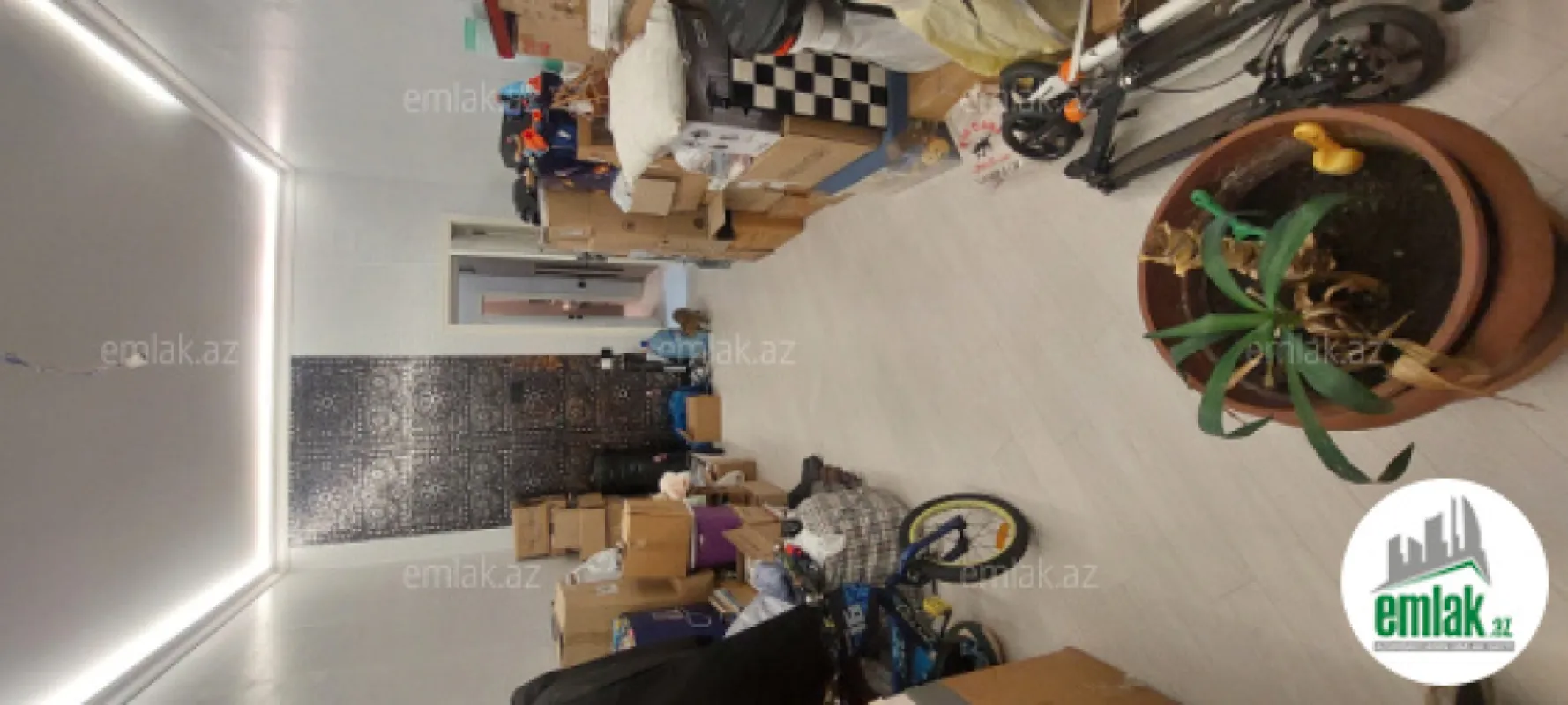 Satılır 3 otaqlı köhnə tikili 90 m²