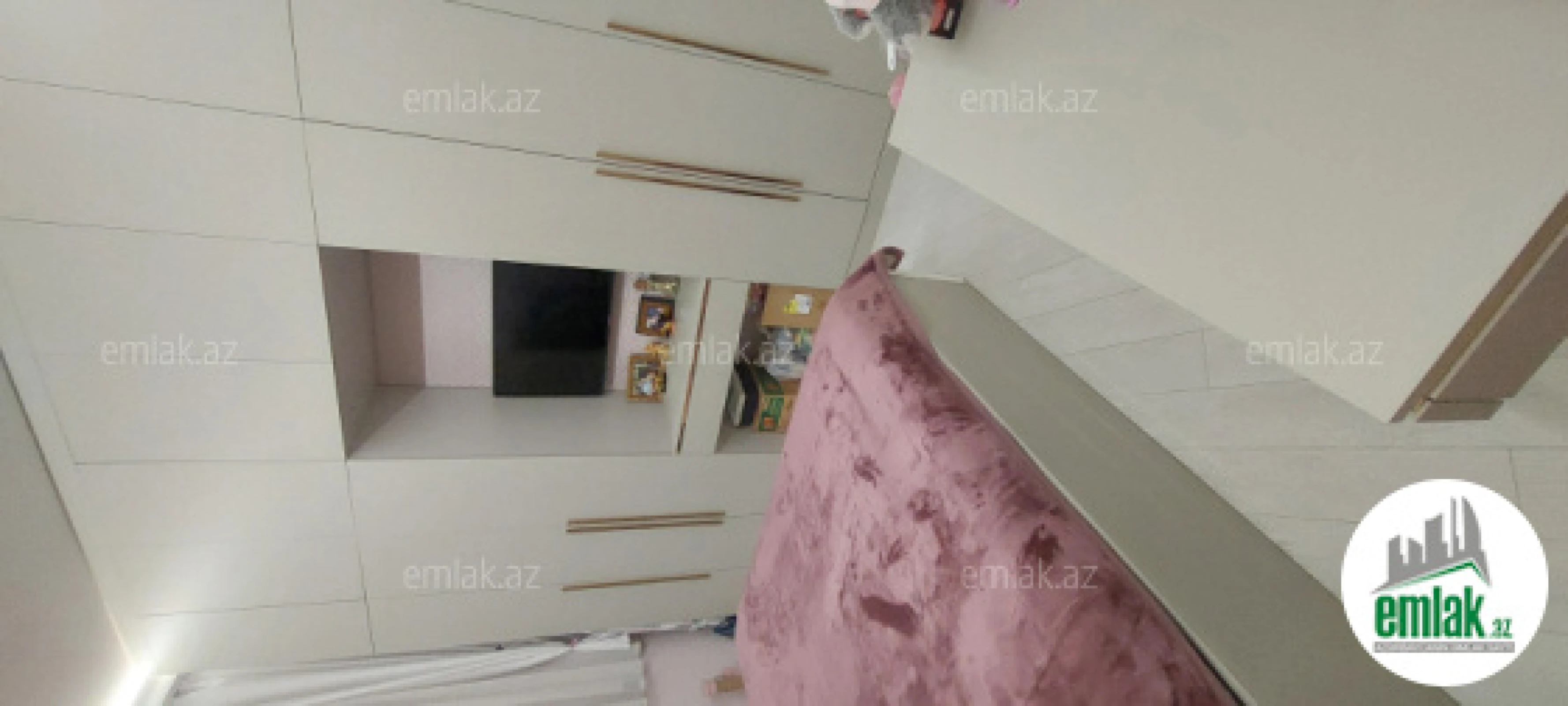 Satılır 3 otaqlı köhnə tikili 90 m²