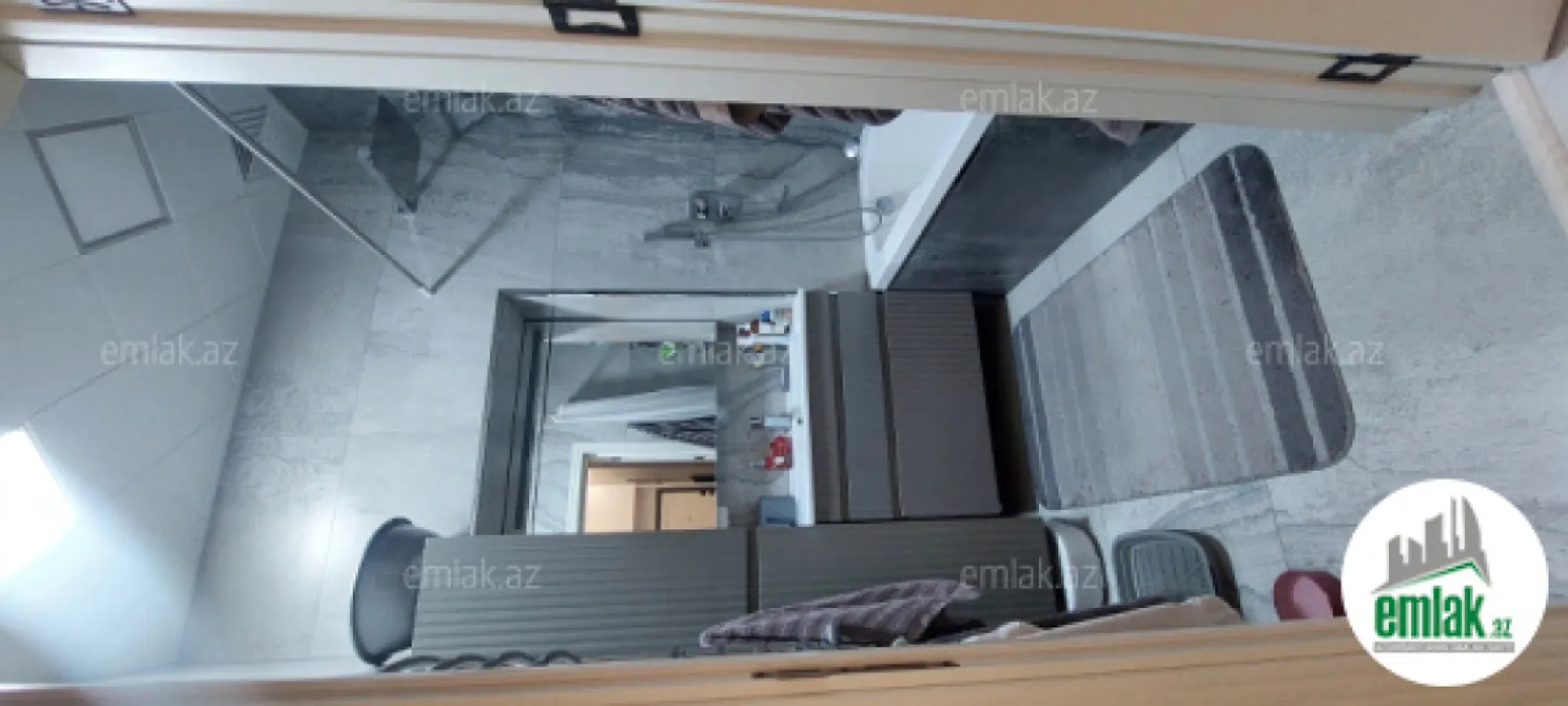 Satılır 3 otaqlı köhnə tikili 90 m²