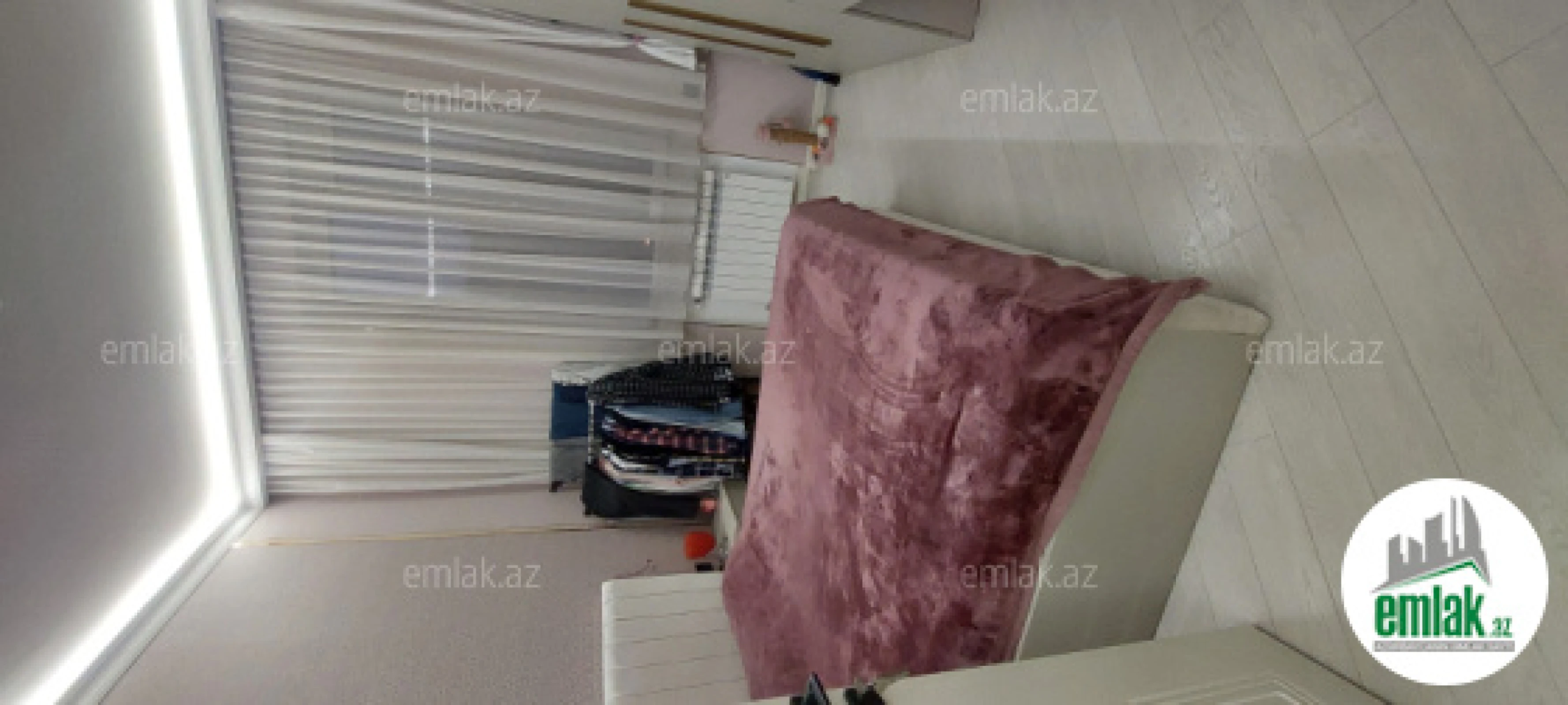 Satılır 3 otaqlı köhnə tikili 90 m²