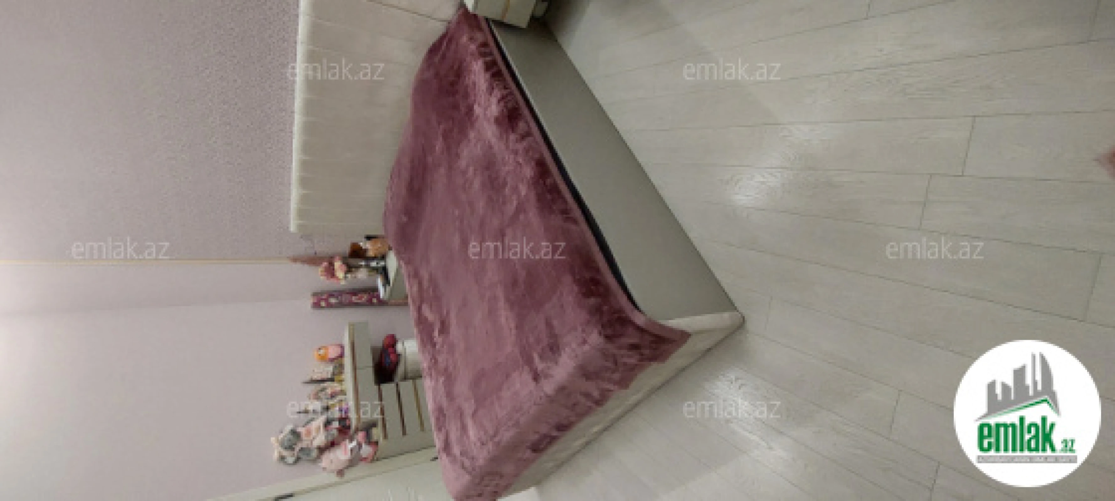 Satılır 3 otaqlı köhnə tikili 90 m²