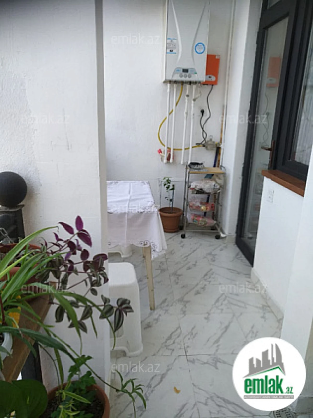 Satılır 3 otaqlı yeni tikili 105 m²