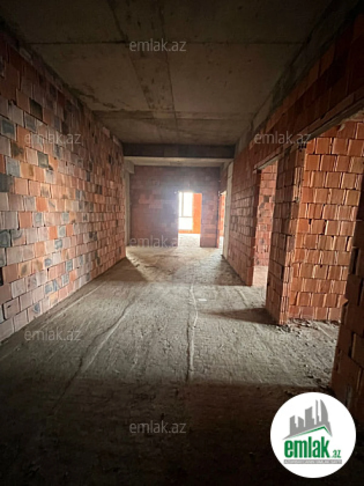 Satılır 4 otaqlı yeni tikili 220 m²