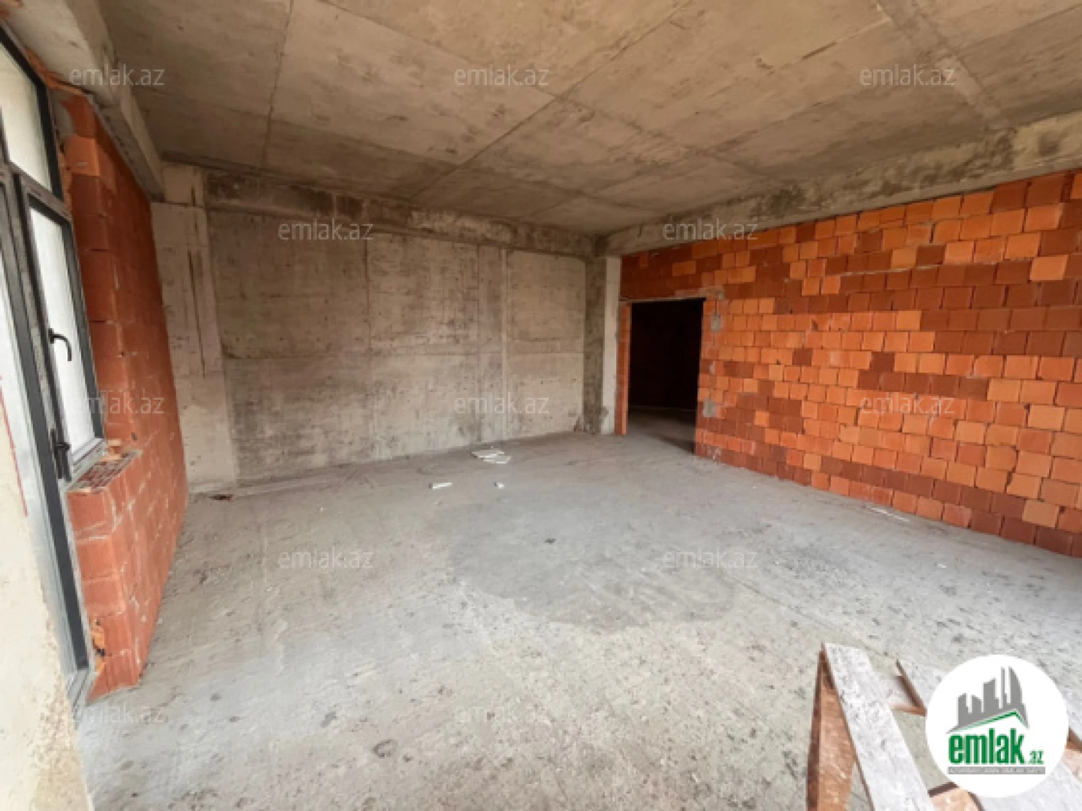 Satılır 4 otaqlı yeni tikili 220 m²