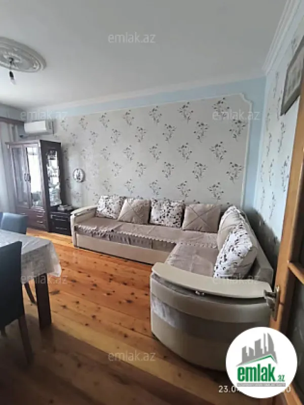 Satılır 3 otaqlı köhnə tikili 90 m²