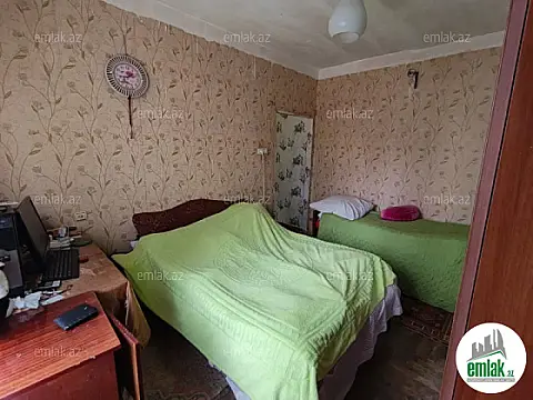 Satılır 2 otaqlı köhnə tikili 40 m²