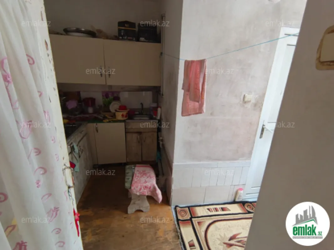 Satılır 2 otaqlı köhnə tikili 40 m²