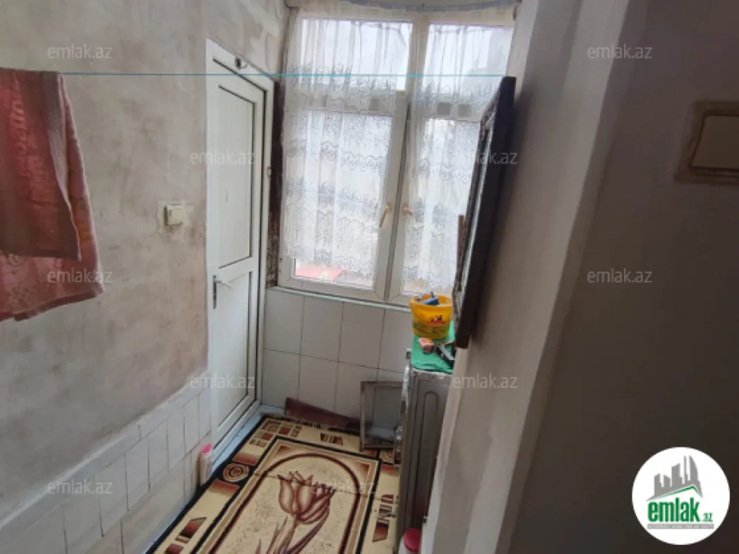 Satılır 2 otaqlı köhnə tikili 40 m²