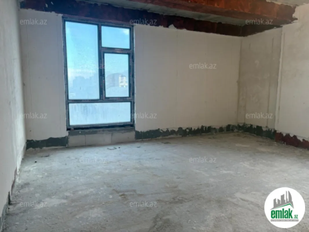 Satılır 3 otaqlı yeni tikili 135 m²