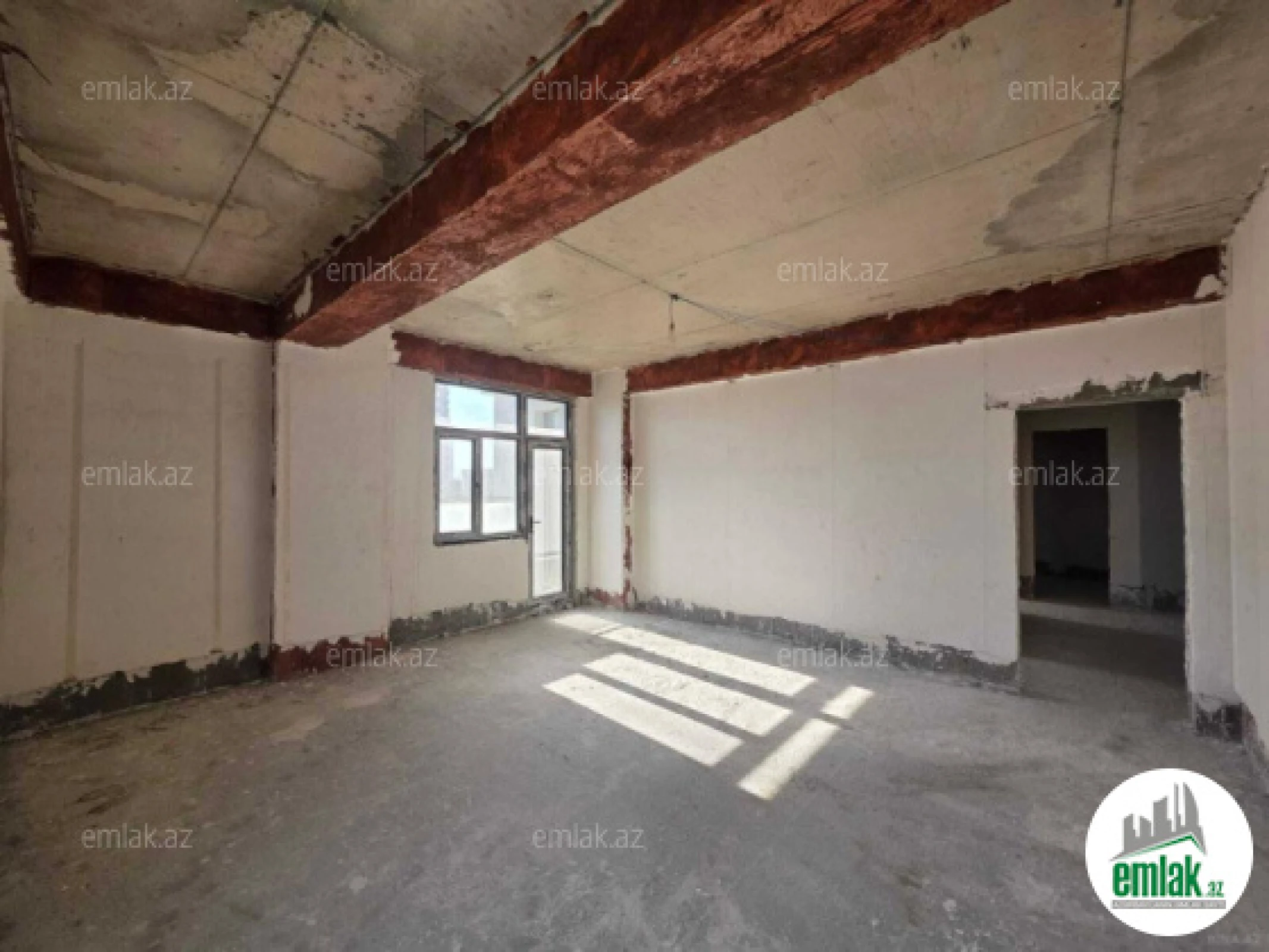 Satılır 3 otaqlı yeni tikili 135 m²