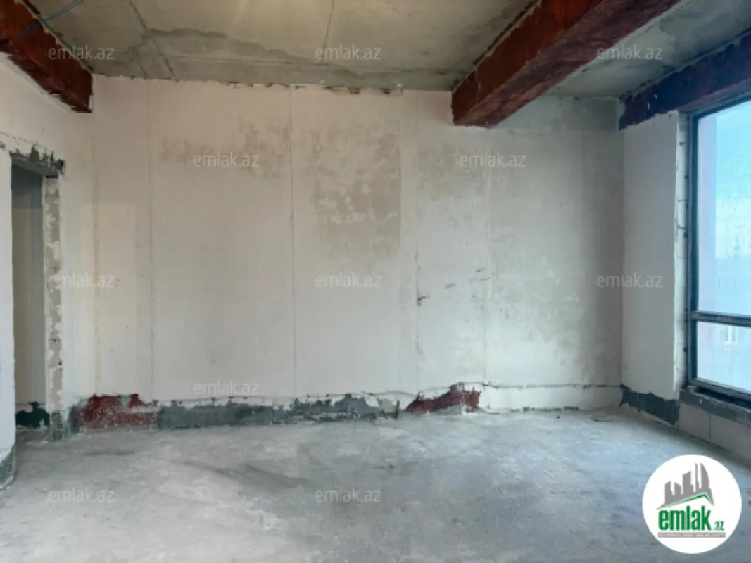 Satılır 3 otaqlı yeni tikili 135 m²