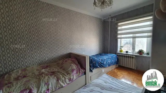 Satılır 3 otaqlı köhnə tikili 90 m²