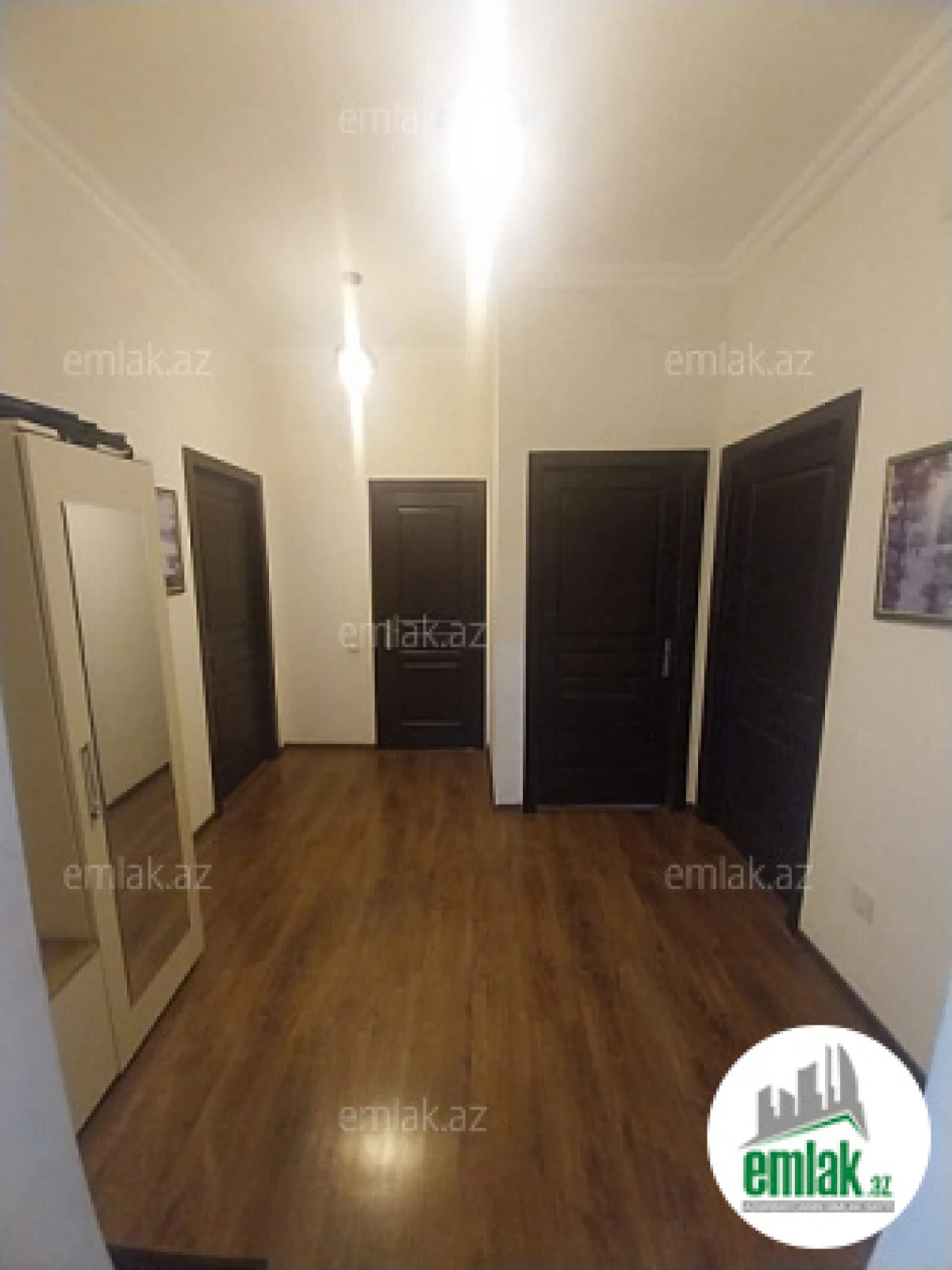 Satılır 2 otaqlı yeni tikili 74 m²