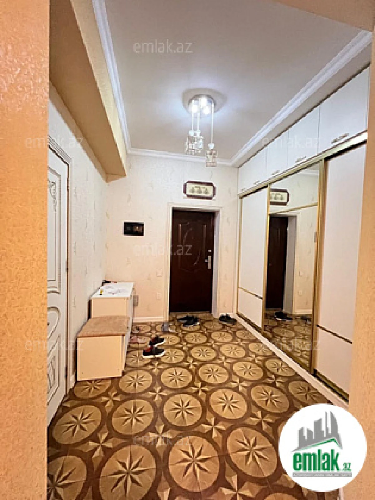 Satılır 3 otaqlı yeni tikili 93 m²