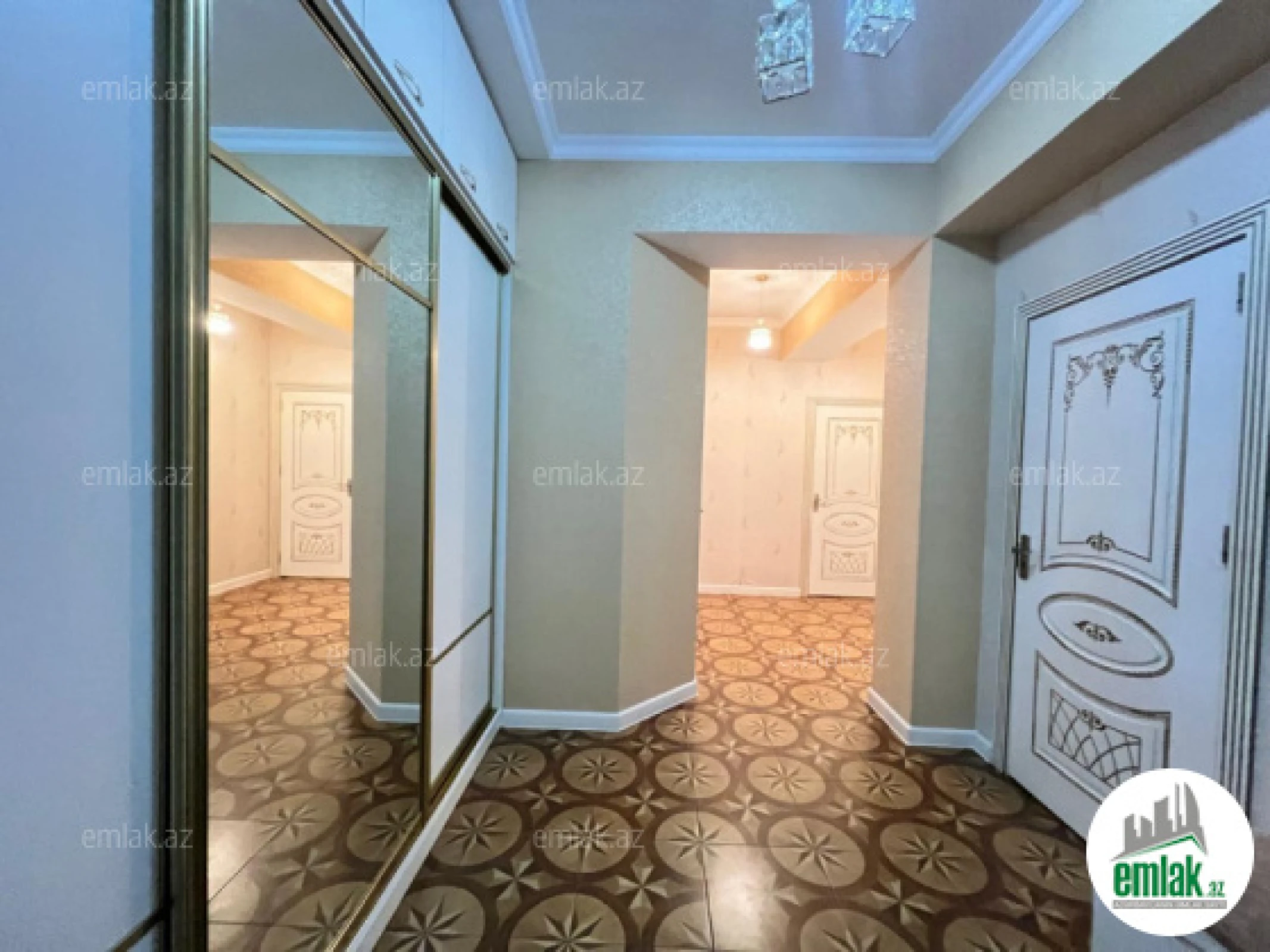 Satılır 3 otaqlı yeni tikili 93 m²