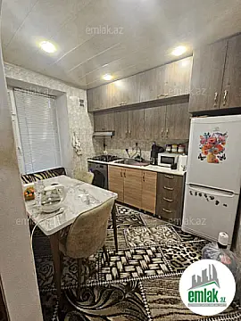 Satılır 3 otaqlı köhnə tikili 70 m²