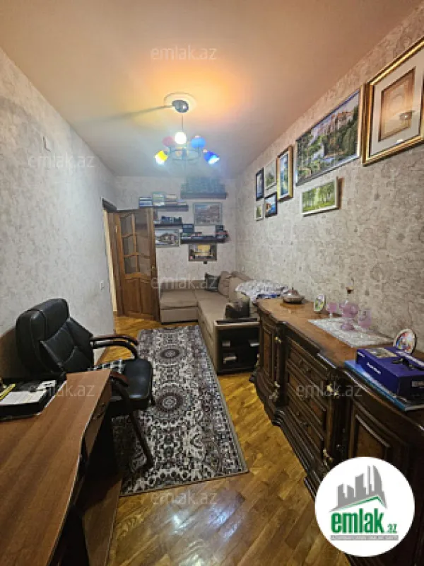 Satılır 3 otaqlı köhnə tikili 70 m²