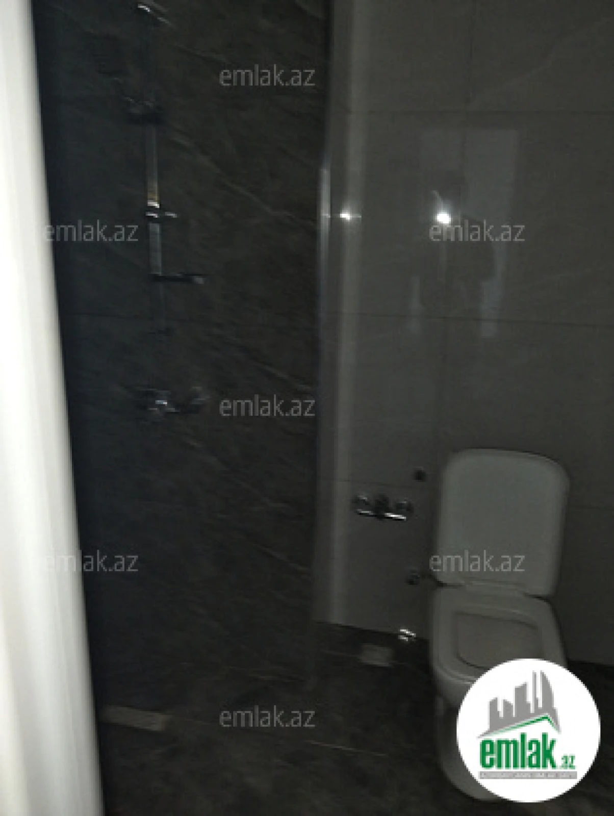 Satılır 3 otaqlı yeni tikili 80 m²