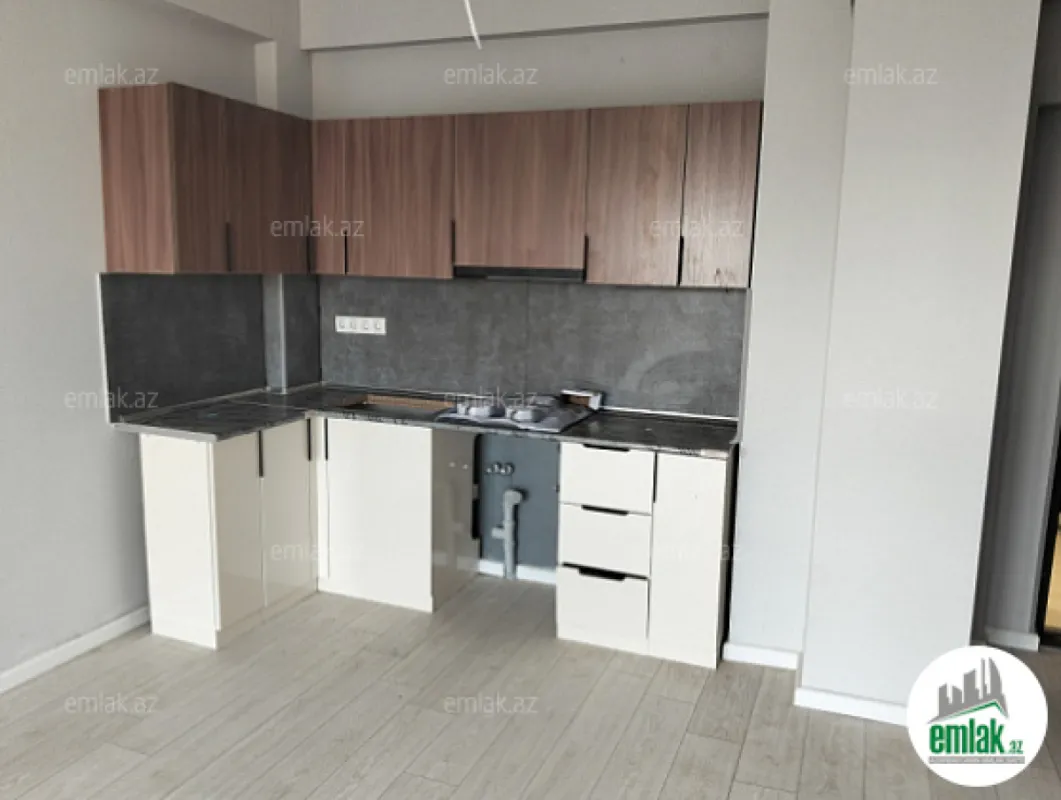 Satılır 3 otaqlı yeni tikili 80 m²