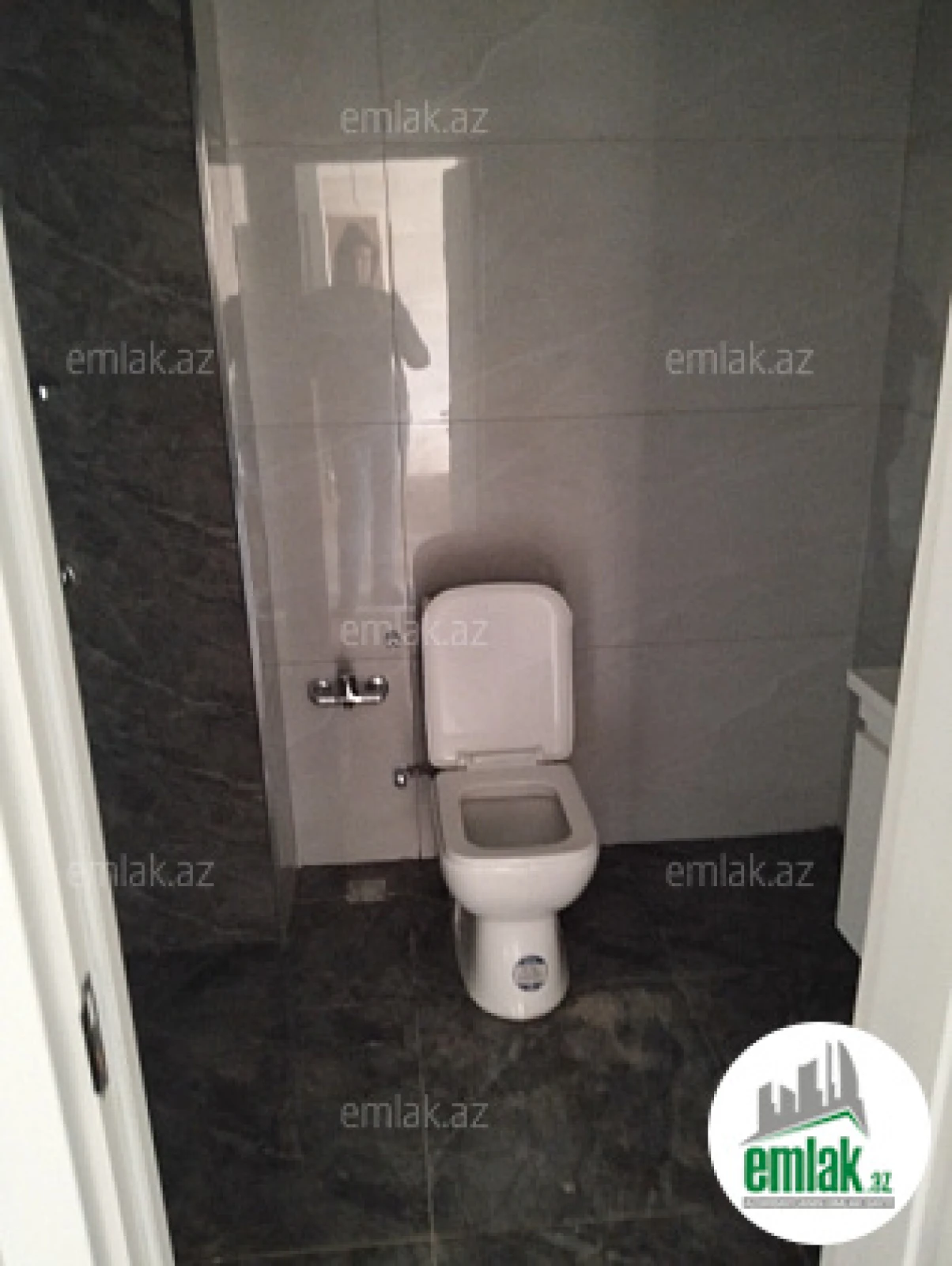 Satılır 3 otaqlı yeni tikili 80 m²