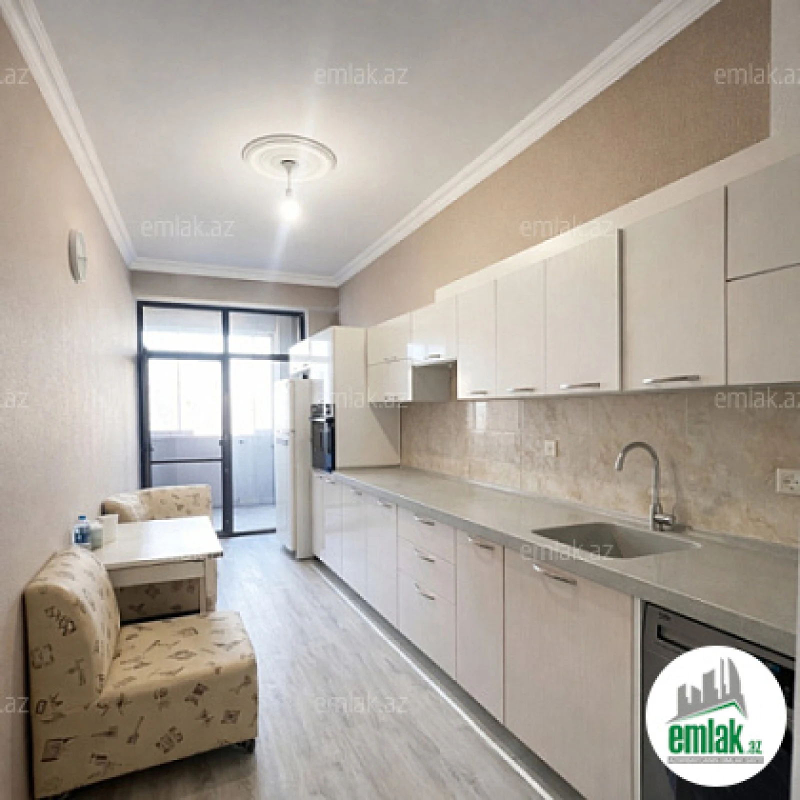 Satılır 3 otaqlı yeni tikili 101 m²